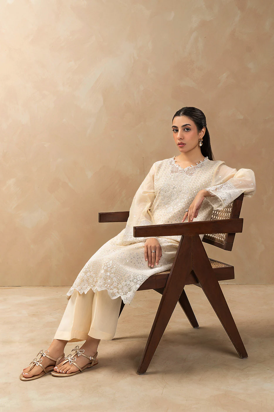 2 PIECE EMBROIDERED MONARK SUIT (LUXURY-PRET) - Image 3