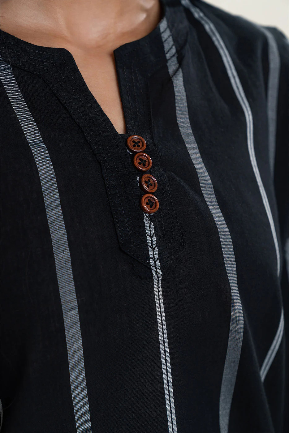 EMBROIDERED YARN DYED SHIRT (PRET) - Image 3