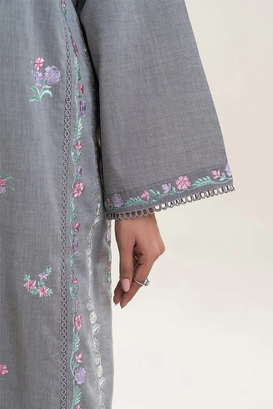 2 PIECE EMBROIDERED CHAMBRAY SUIT (PRET) - Image 5