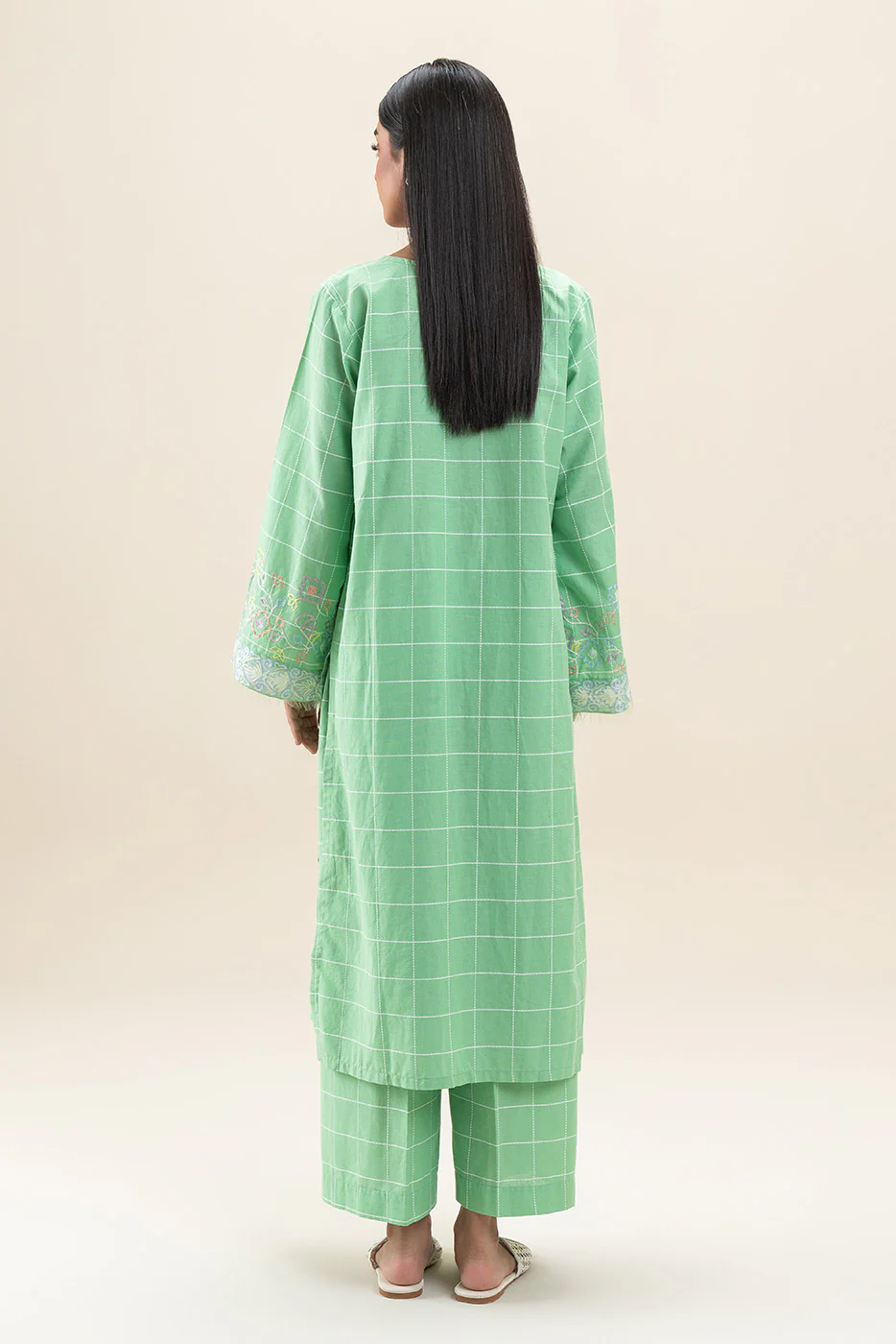 2 PIECE EMBROIDERED YARN DYED SUIT (PRET) - Image 4