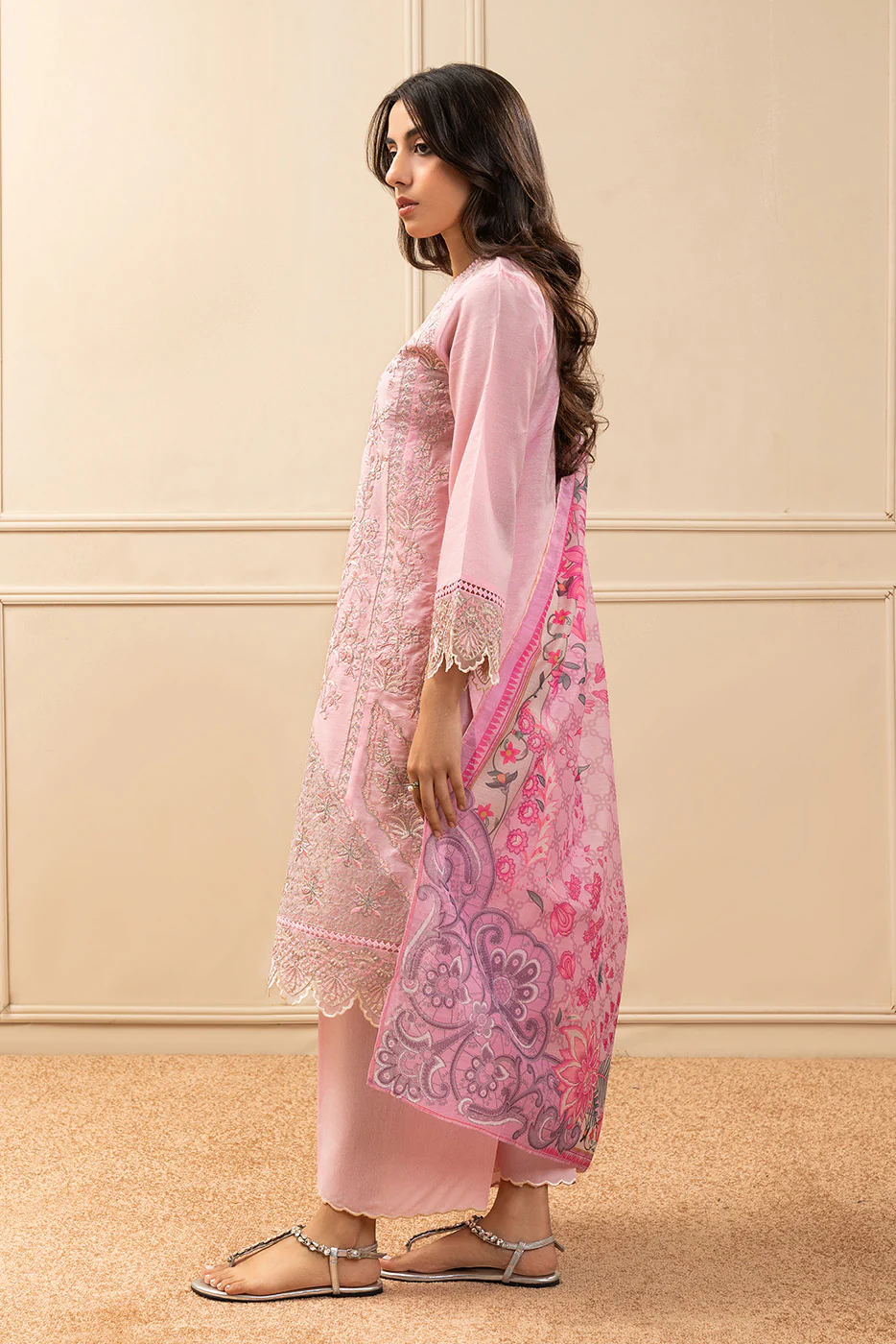 3 PIECE EMBROIDERED SPACE DYED SUIT (PRET) - Image 4