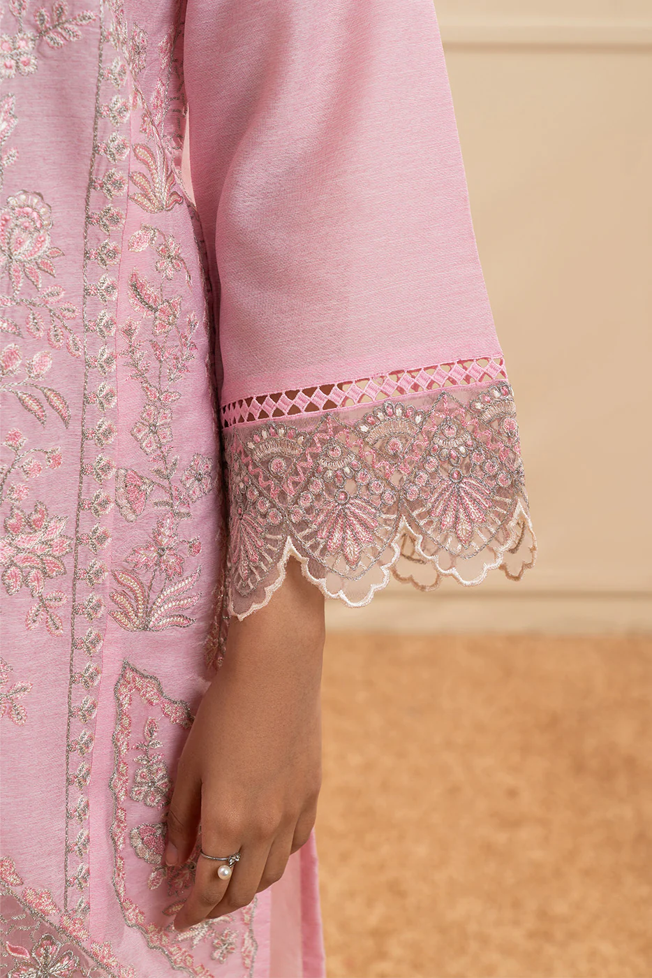 3 PIECE EMBROIDERED SPACE DYED SUIT (PRET) - Image 6
