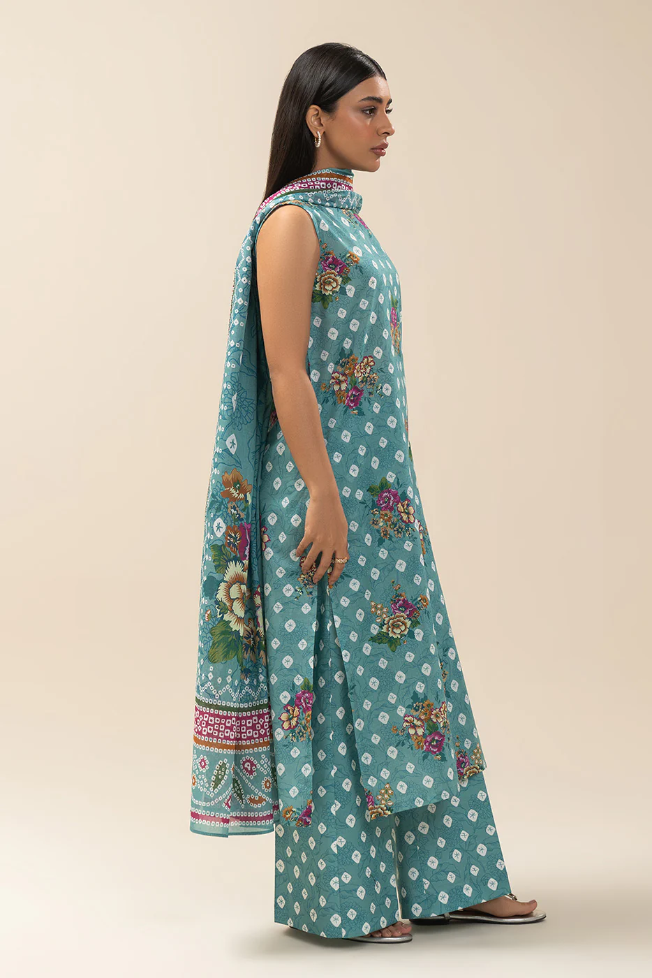 3 PIECE PRINTED LAWN SUIT-TRADITION’S TOUCH (UNSTITCHED) - Image 3