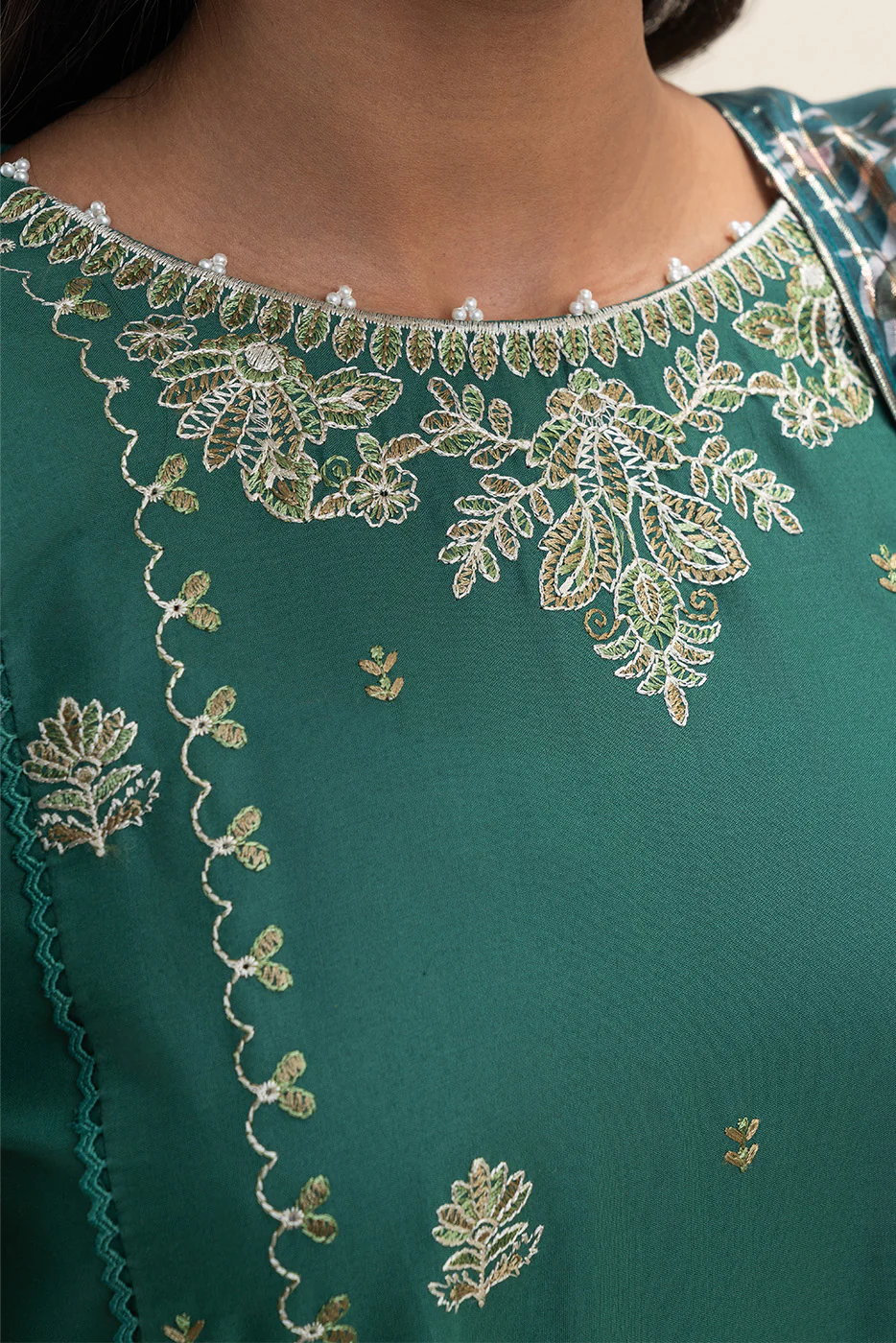 3 PIECE EMBROIDERED LAWN SUIT-SEA MOSS (UNSTITCHED) - Image 5