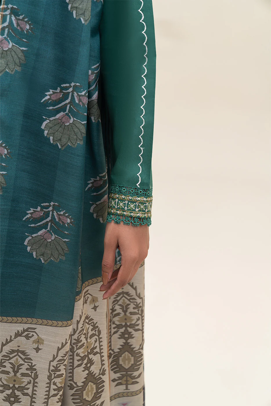3 PIECE EMBROIDERED LAWN SUIT-SEA MOSS (UNSTITCHED) - Image 6