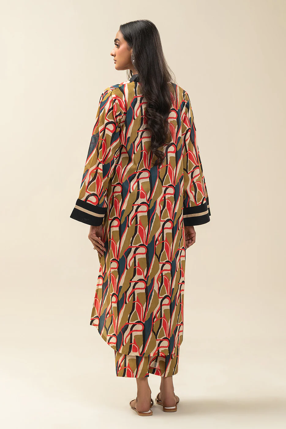 2 PIECE PRINTED LAWN SUIT (PRET) - Image 3