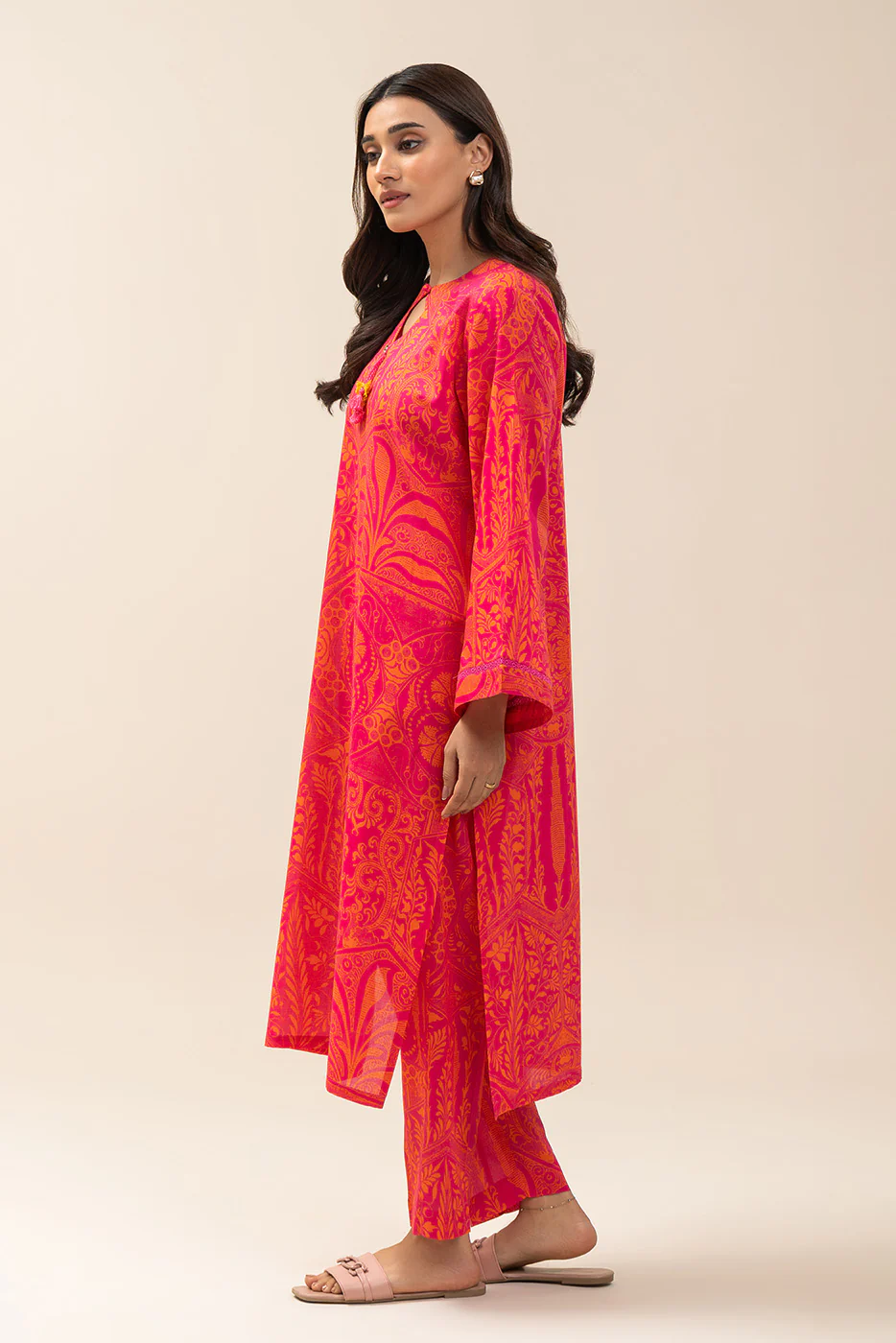 2 PIECE PRINTED LAWN SUIT (PRET) - Image 4