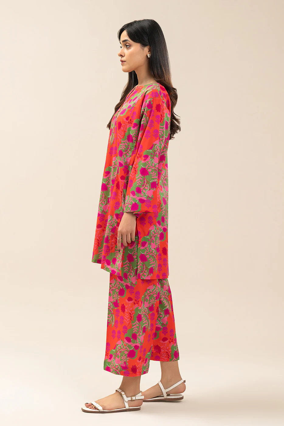 2 PIECE PRINTED DIGITAL PRINTED TWO WAY SLUB SUIT (PRET) - Image 4