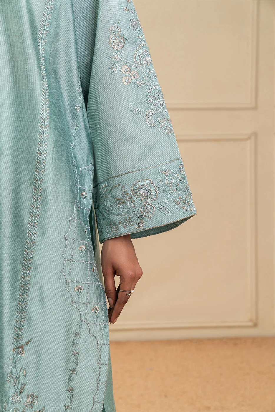 2 PIECE EMBROIDERED TWO TONE SUIT (HIGH CASUAL) - Image 6