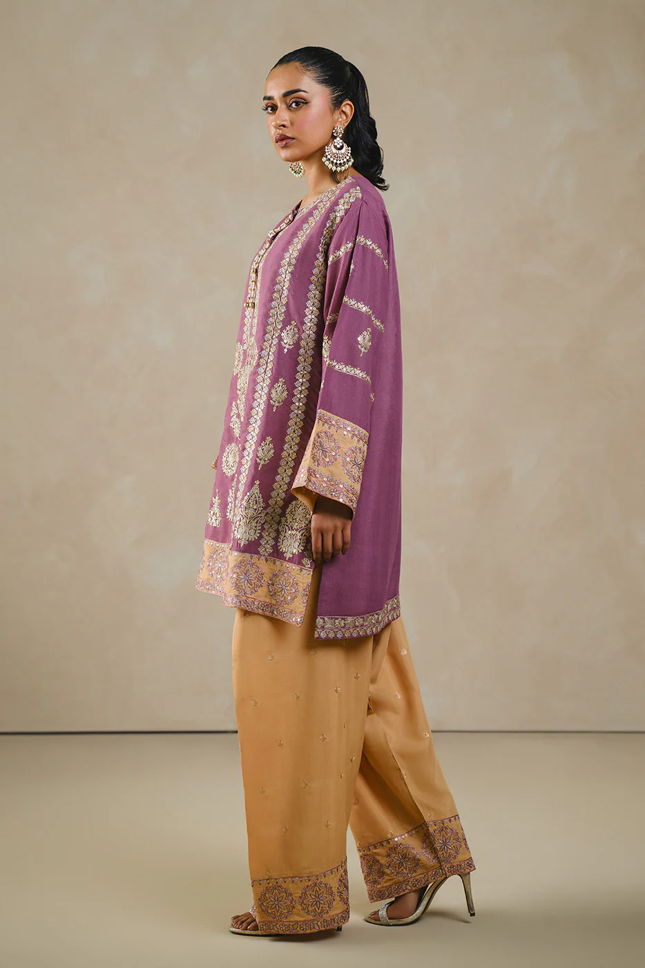 2 PIECE EMBROIDERED RAW SILK SUIT (LUXURY PRET) - Image 4