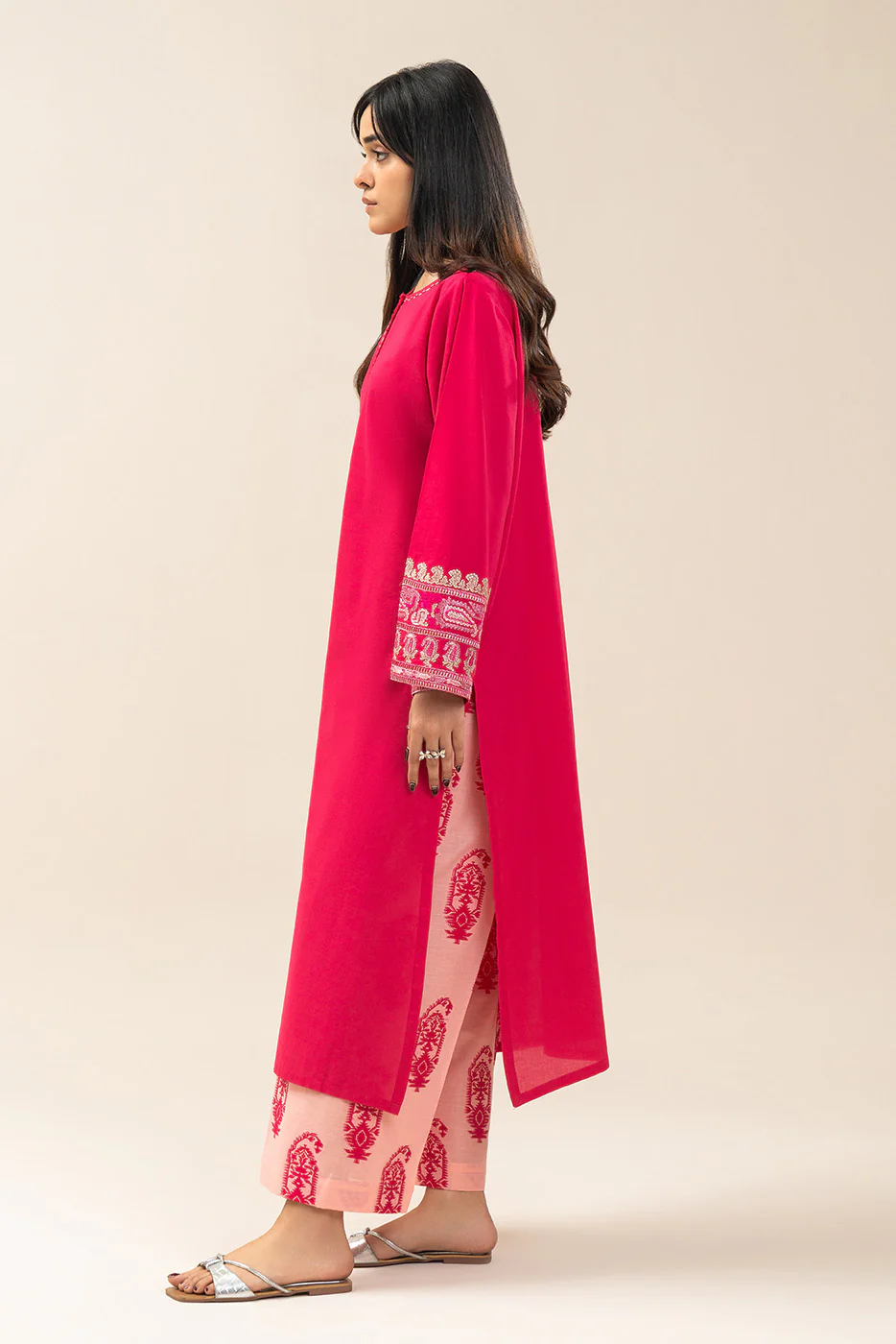 2 PIECE EMBROIDERED CAMBRIC SUIT (PRET) - Image 4