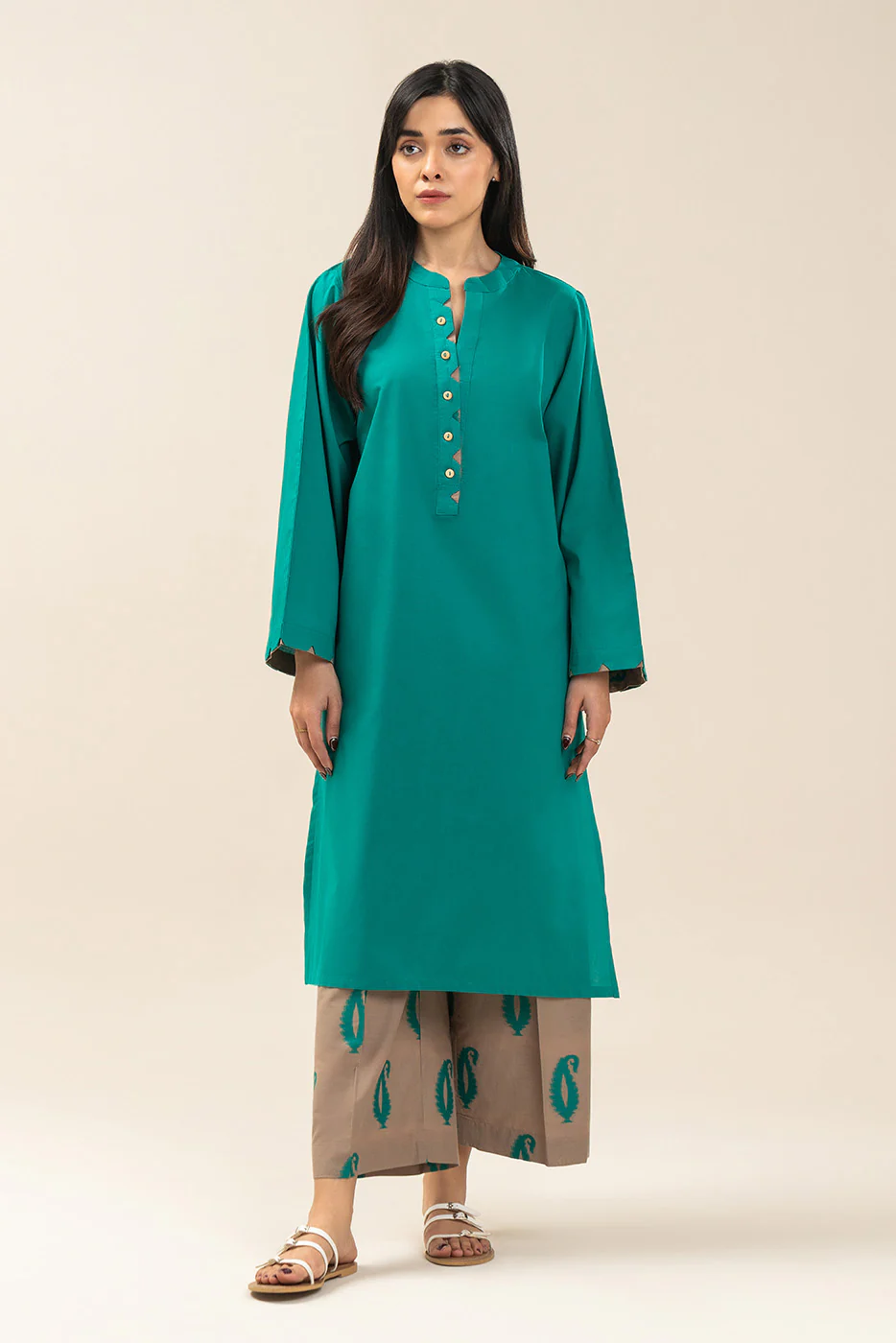 2 PIECE BASIC CAMBRIC SUIT (PRET) - Image 2