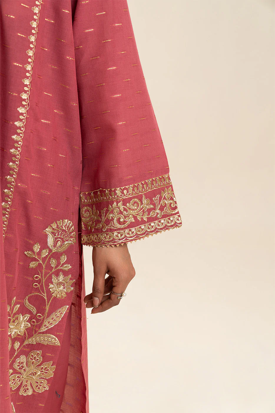 2 PIECE EMBROIDERED ZARI JACQUARD SUIT (PRET) - Image 6