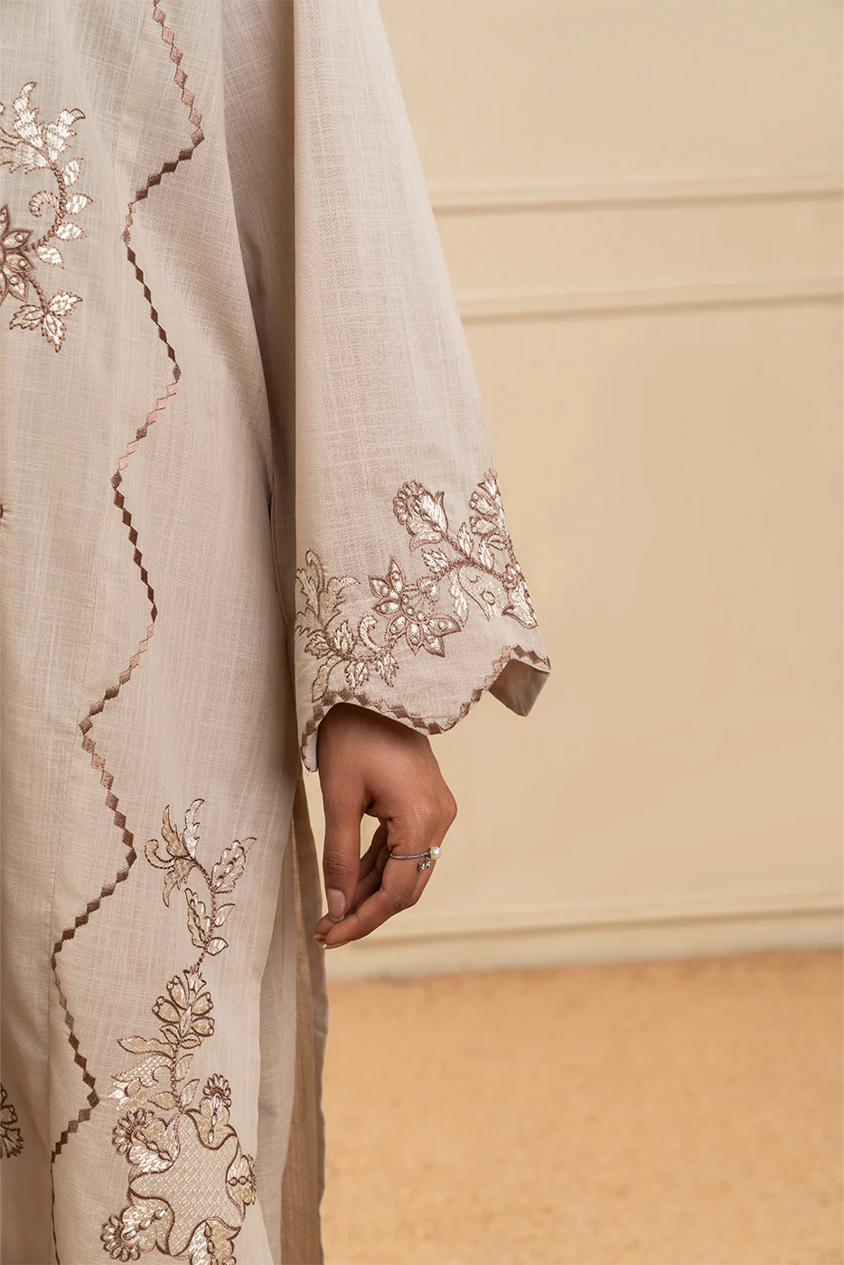 3 PIECE EMBROIDERED TWO WAY SLUB SUIT (PRET) - Image 6