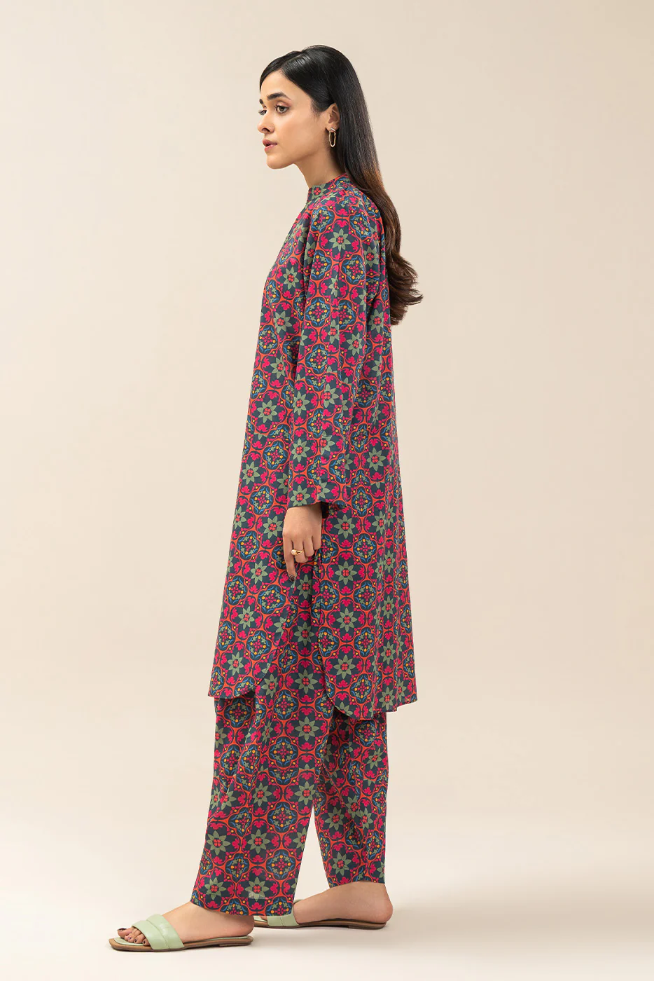 2 PIECE PRINTED DORIA LAWN SUIT (PRET) - Image 4
