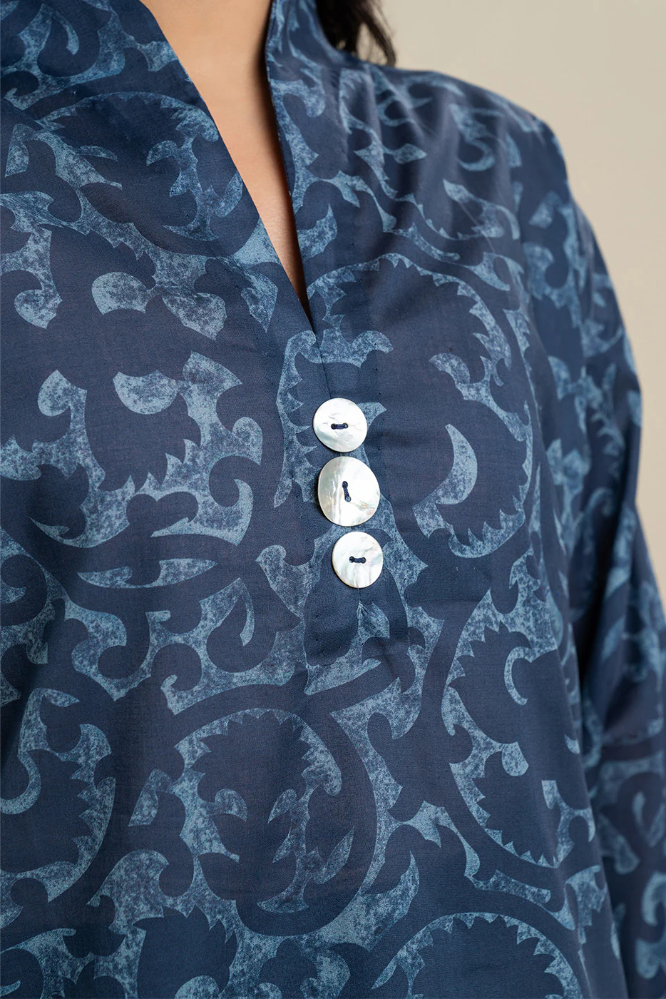 2 PIECE PRINTED LAWN SUIT (PRET) - Image 5