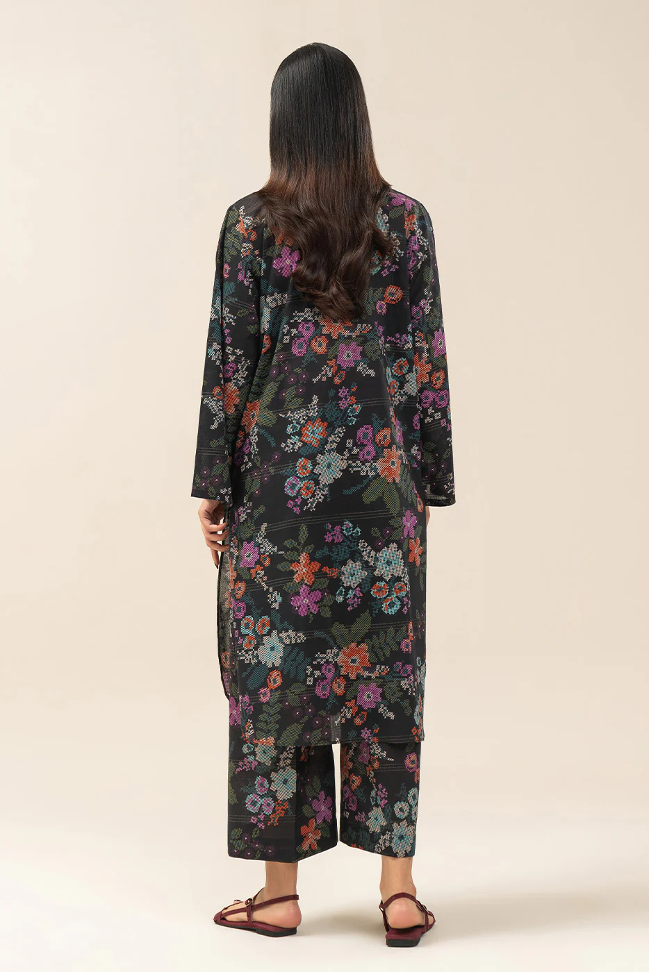 2 PIECE PRINTED LUREX LAWN SUIT (PRET) - Image 3