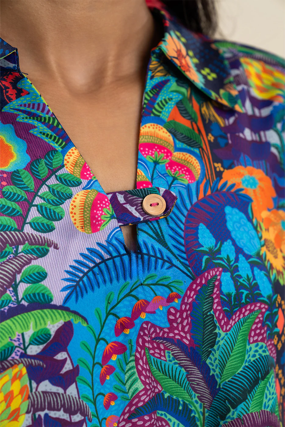 2 PIECE PRINTED SILK SUIT (FUSION) - Image 5