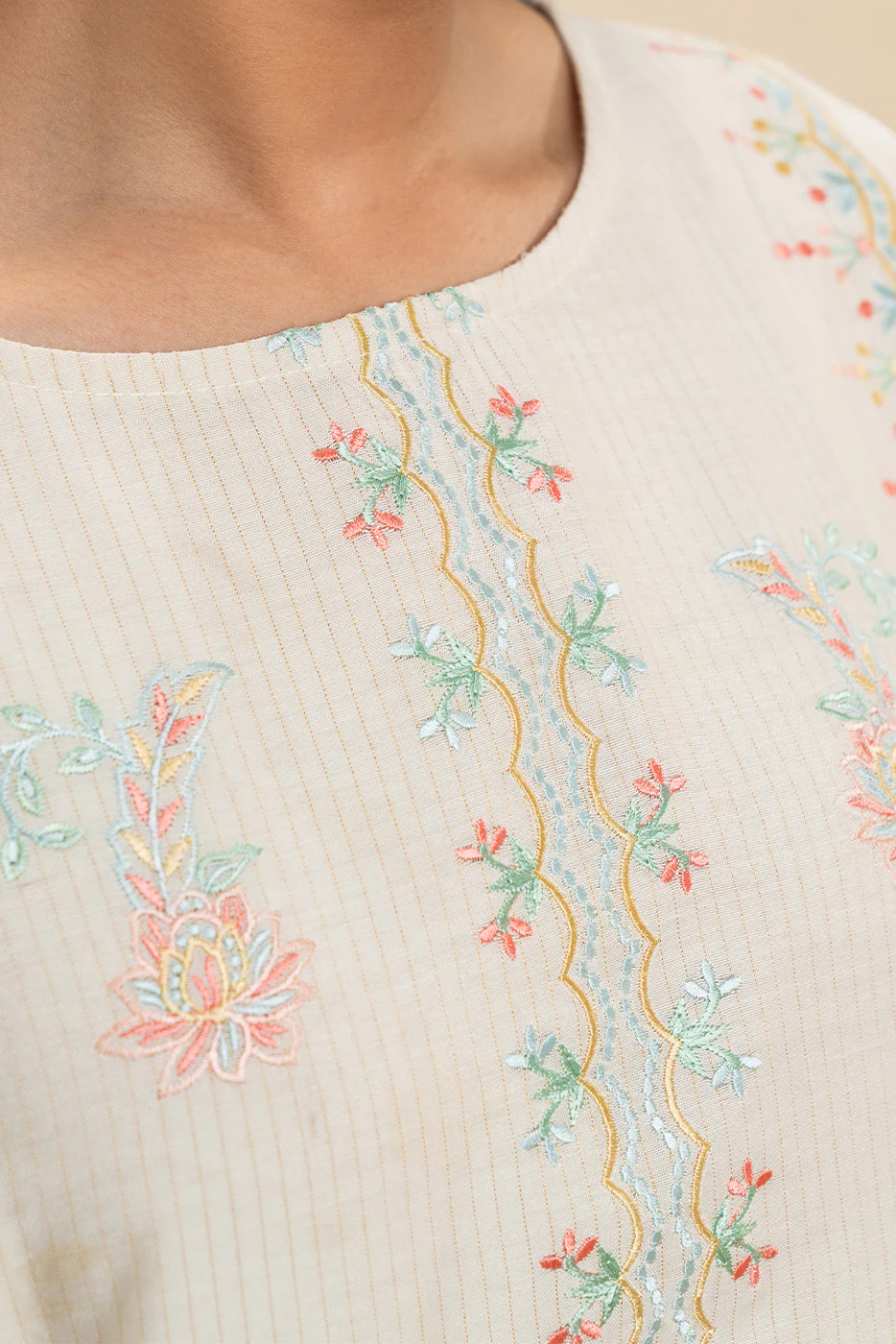 3 PIECE EMBROIDERED MISSOURI SUIT (HIGH CASUAL) - Image 5