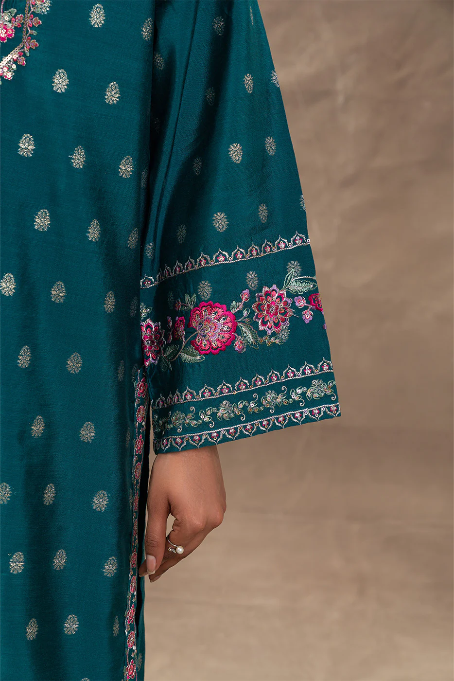2 PIECE EMBROIDERED ZARI JACQUARD SUIT (LUXURY PRET) - Image 6