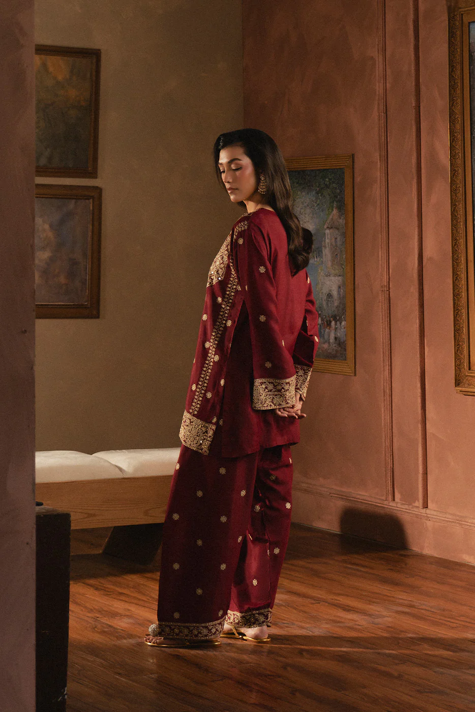 2 PIECE EMBROIDERED RAW SILK SUIT (LUXURY PRET) - Image 5