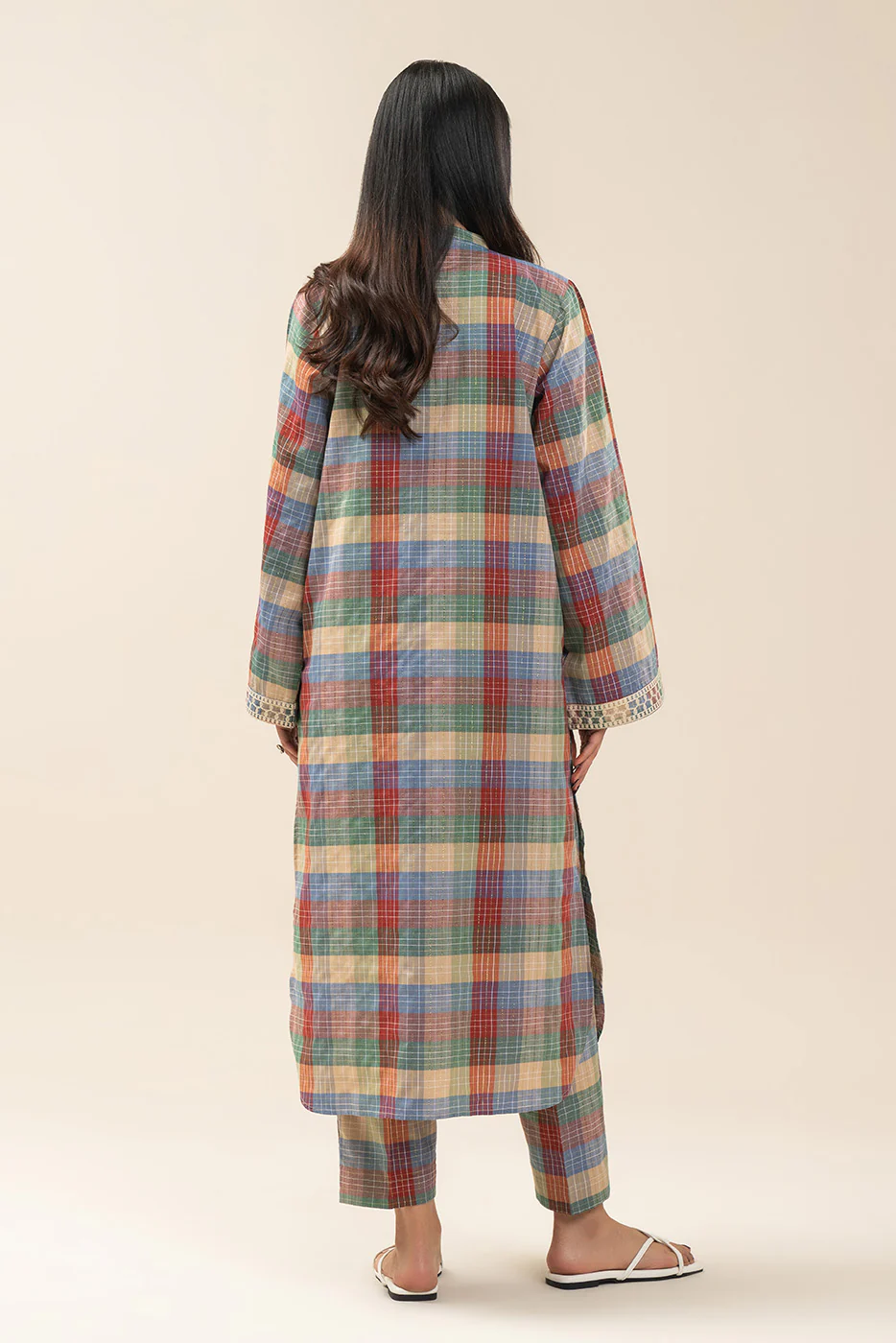 2 PIECE EMBROIDERED LUREX YARN DYED SUIT (PRET) - Image 3