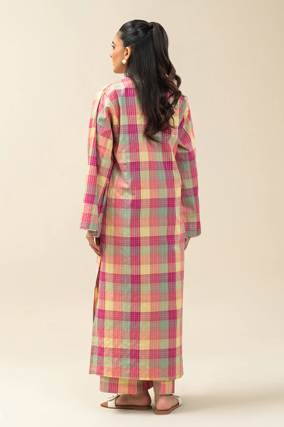 2 PIECE EMBROIDERED YARN DYED LUREX SUIT (PRET) - Image 4