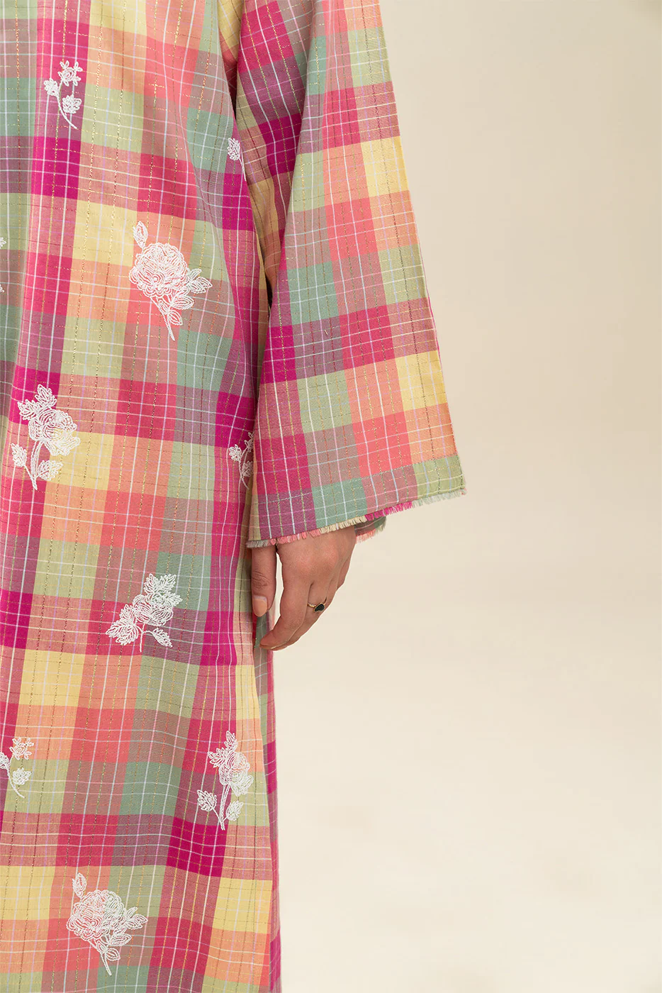 2 PIECE EMBROIDERED YARN DYED LUREX SUIT (PRET) - Image 5