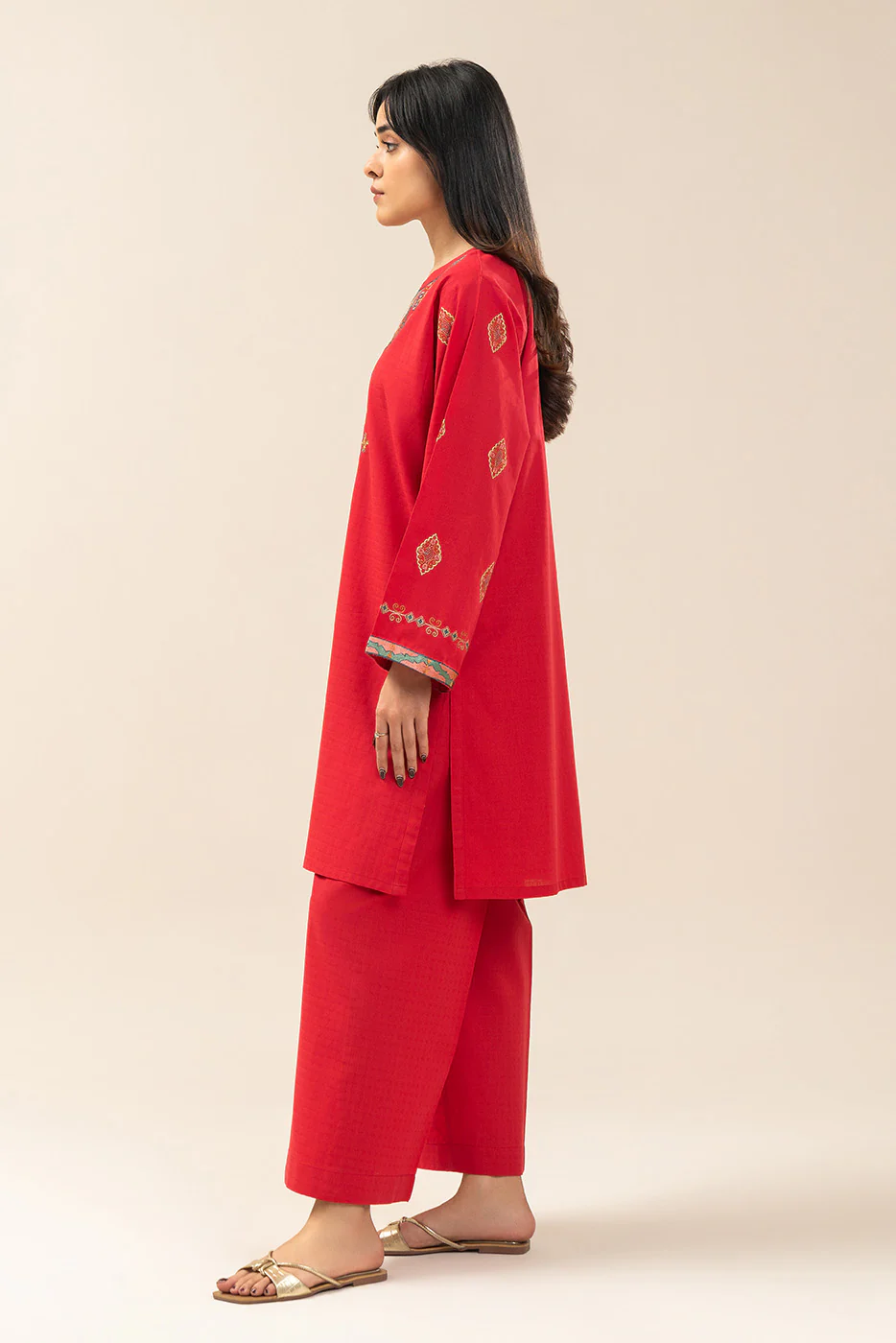 2 PIECE EMBROIDERED DOBBY SUIT (PRET) - Image 4