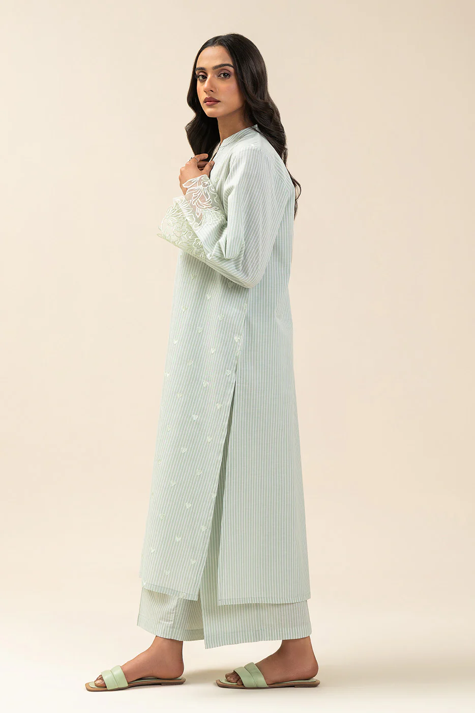 2 PIECE EMBROIDERED YARN DYED SUIT (PRET) - Image 3
