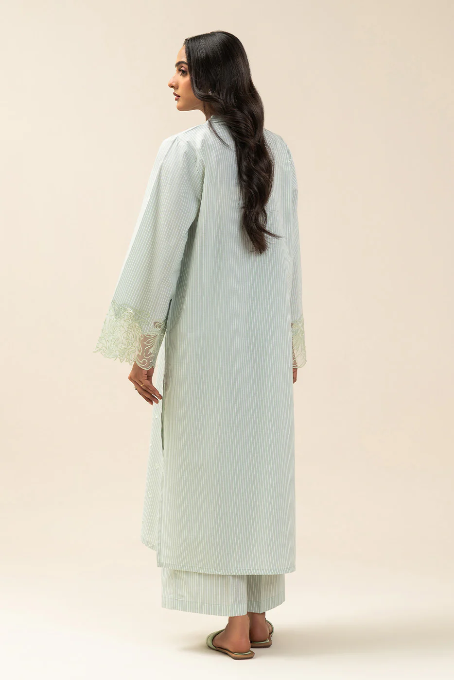 2 PIECE EMBROIDERED YARN DYED SUIT (PRET) - Image 4