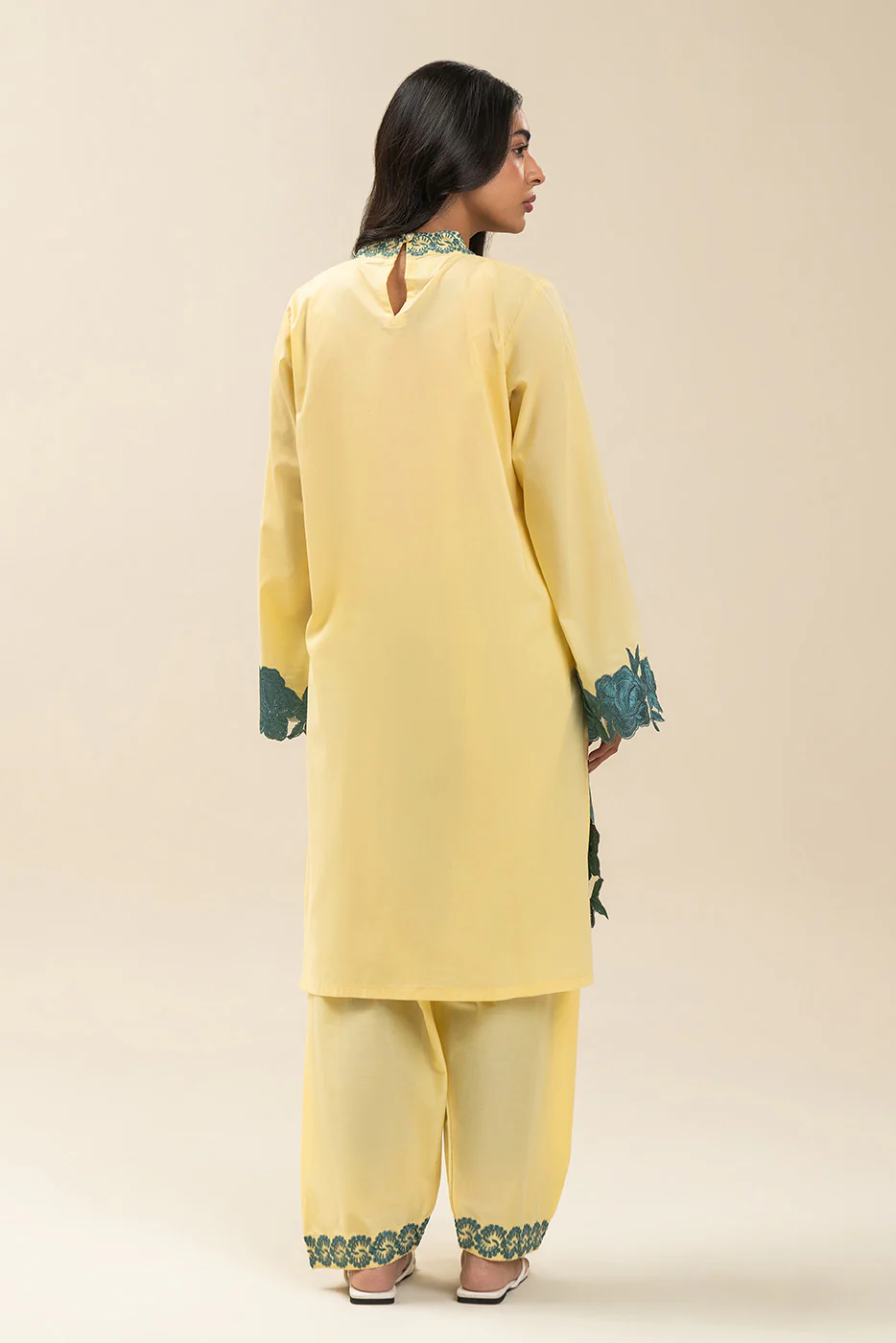 2 PIECE EMBROIDERED LAWN SUIT (PRET) - Image 4