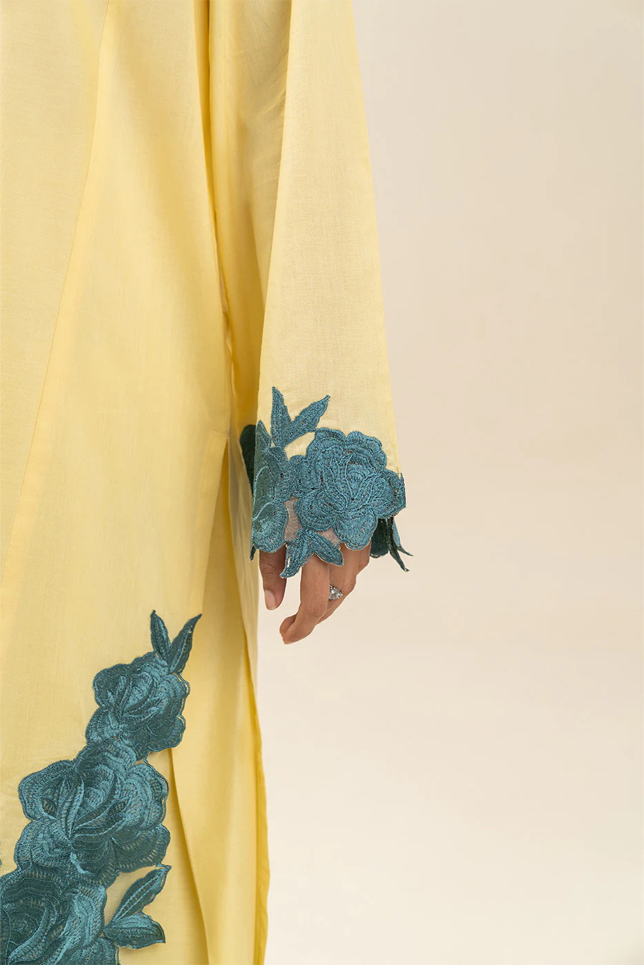 2 PIECE EMBROIDERED LAWN SUIT (PRET) - Image 6