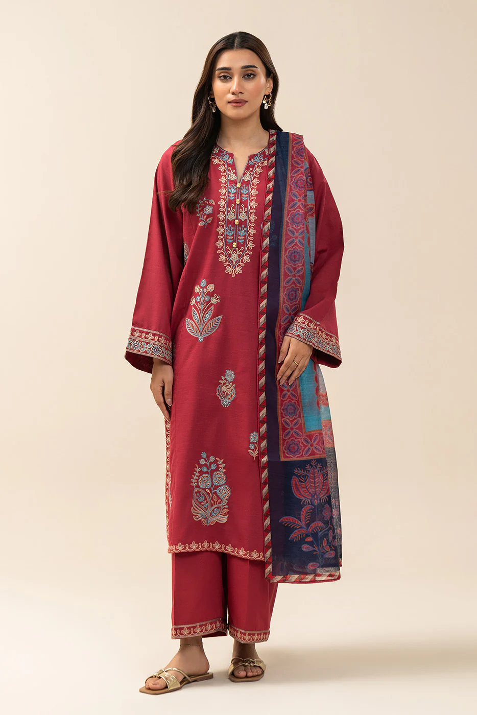 3 PIECE EMBROIDERED SLUB COTTON SUIT (PRET) - Image 2