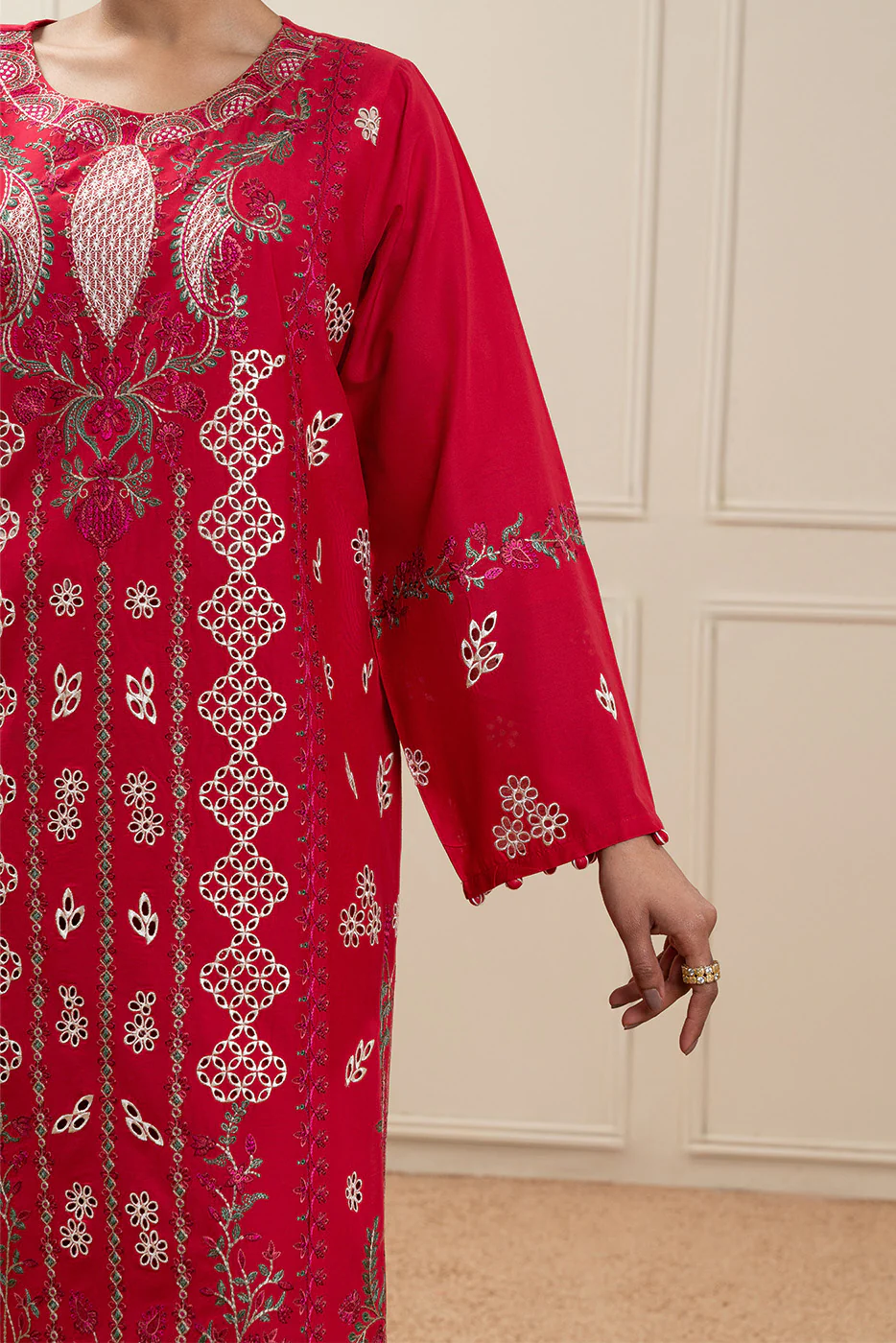 3 PIECE EMBROIDERED LAWN SUIT (HIGH CASUAL) - Image 6