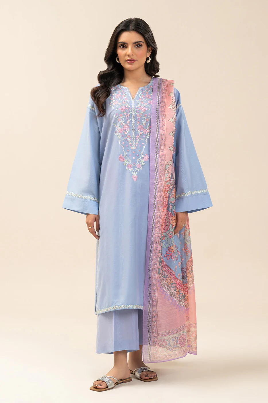 3 PIECE EMBROIDERED TEXTURED LAWN SUIT (PRET) - Image 3