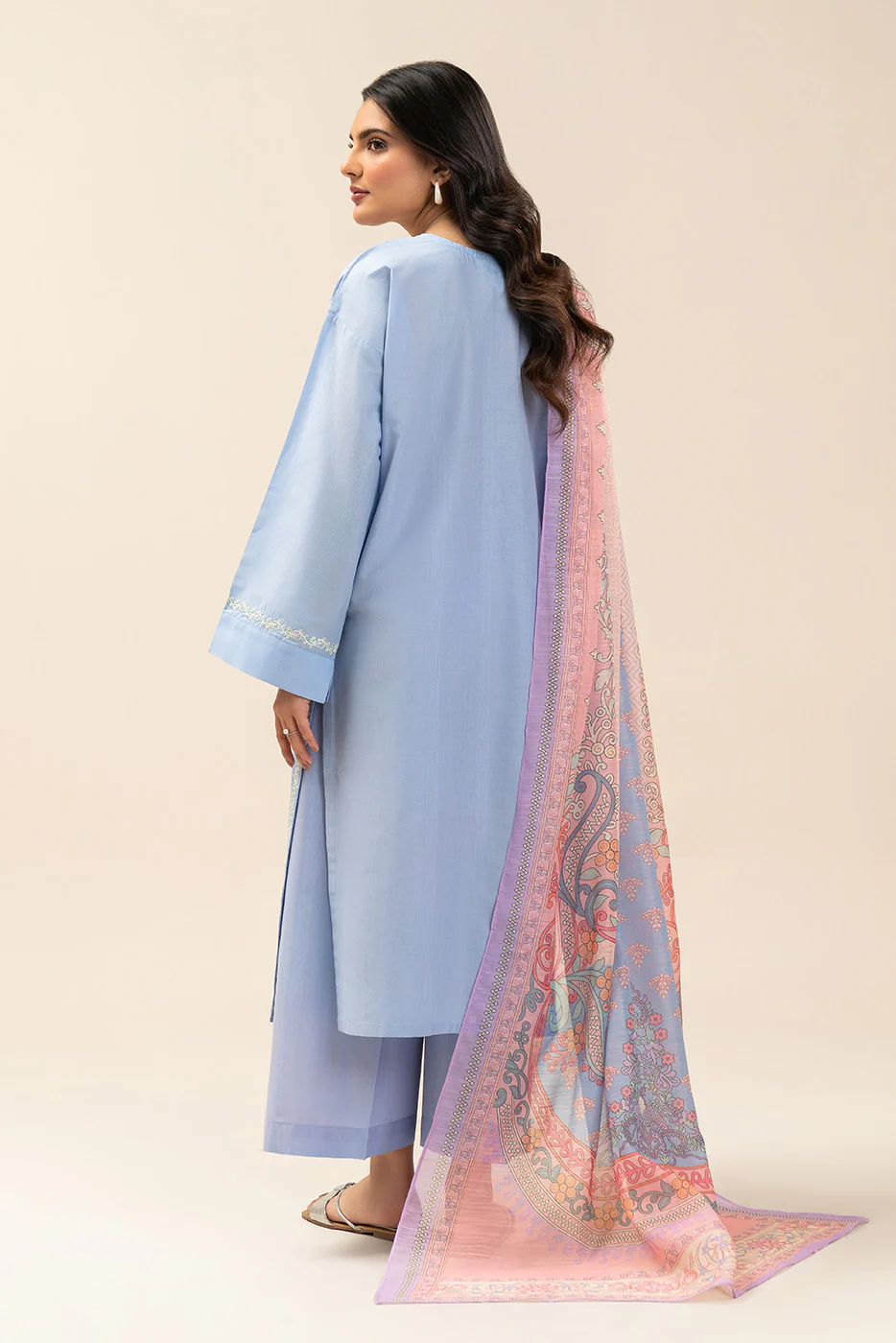 3 PIECE EMBROIDERED TEXTURED LAWN SUIT (PRET) - Image 4