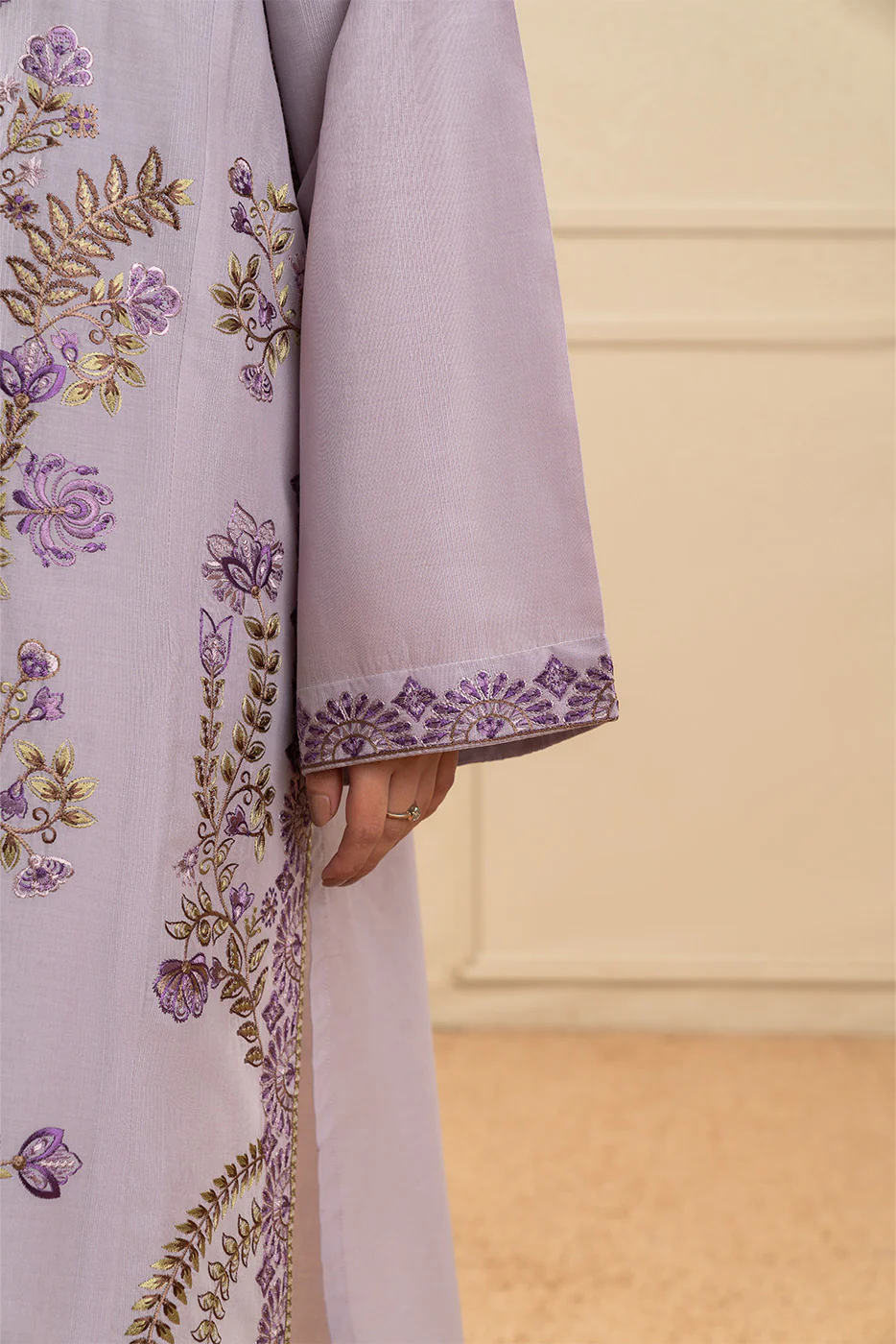 3 PIECE EMBROIDERED TEXTURED LAWN SUIT (PRET) - Image 7