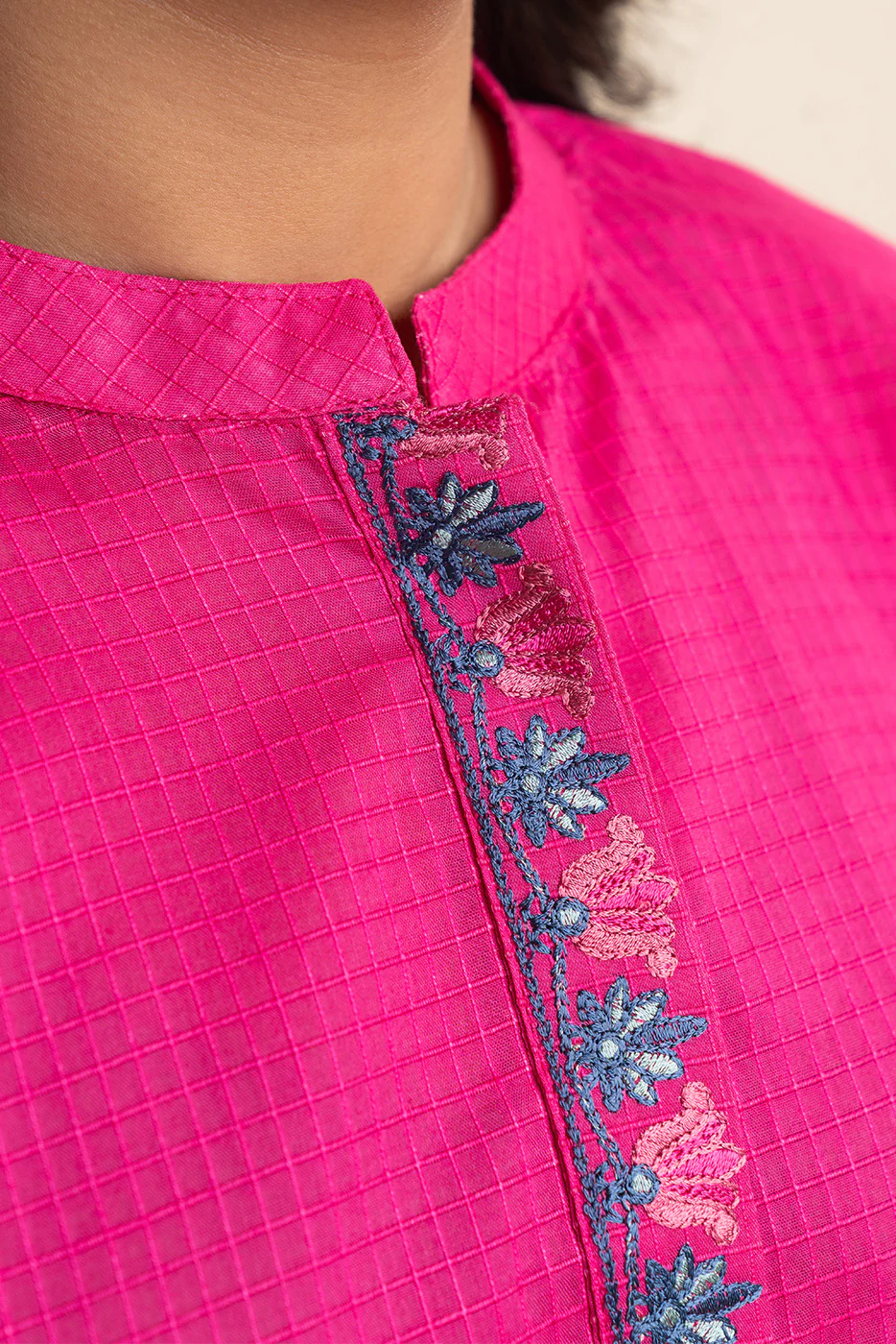 EMBROIDERED DORIA SHIRT (PRET) - Image 5