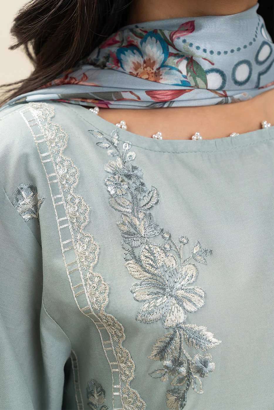 2 PIECE EMBROIDERED LAWN SUIT-ANCIENT WATERS (UNSTITCHED) - Image 5