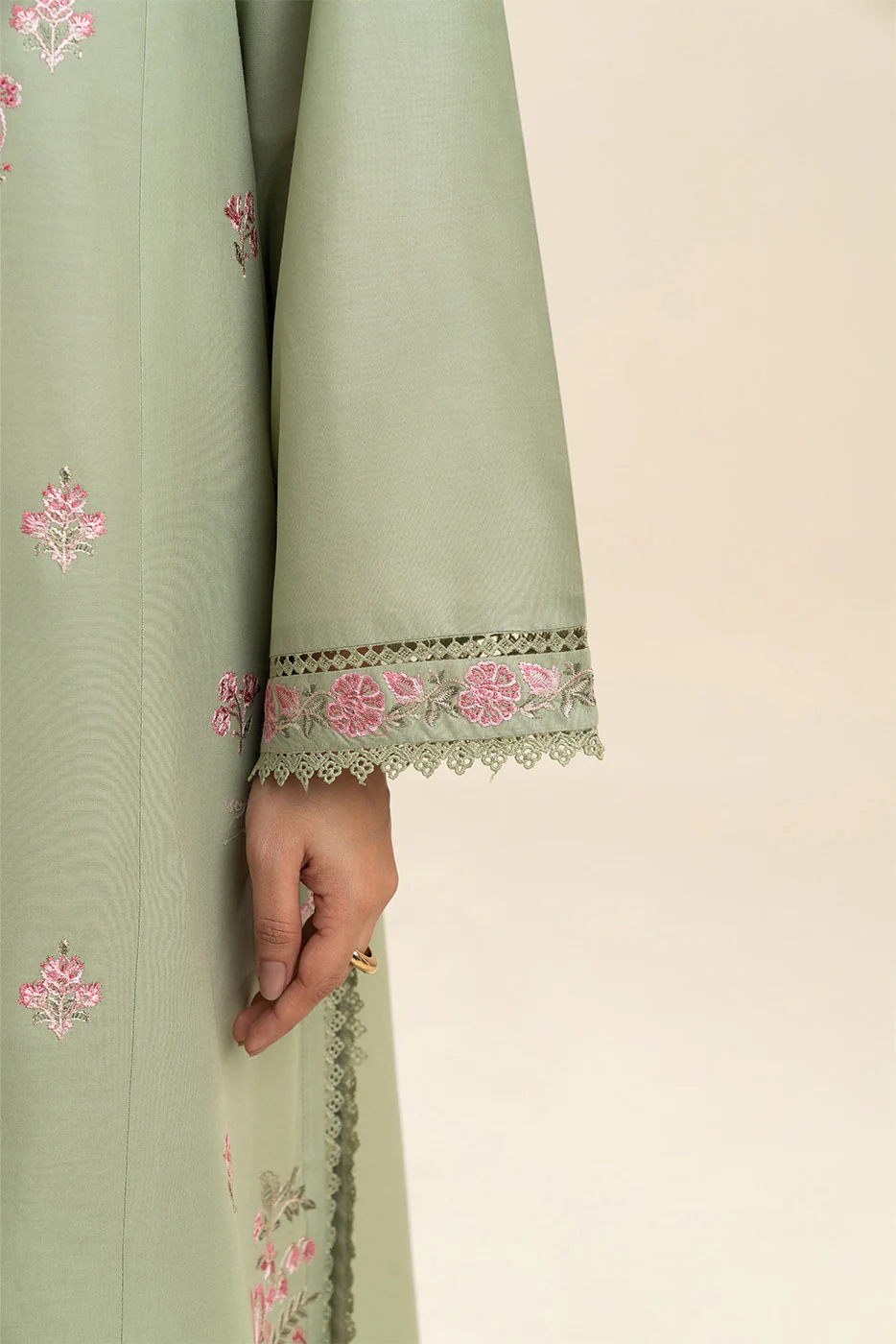 2 PIECE EMBROIDERED LAWN SUIT-FLORAL MELODY (UNSTITCHED) - Image 6
