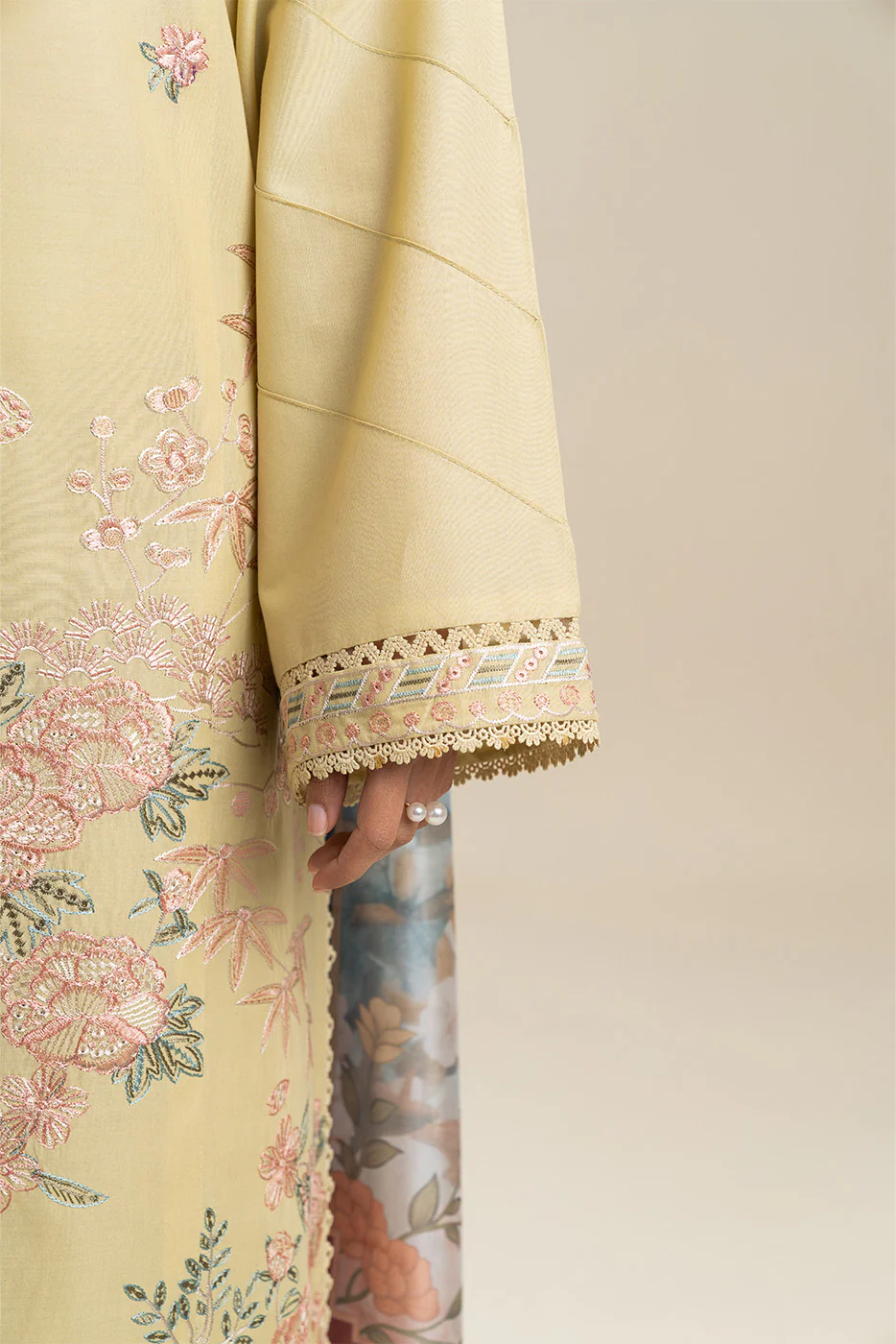 2 PIECE EMBROIDERED LAWN SUIT-VALLEY OF ROSE (UNSTITCHED) - Image 6