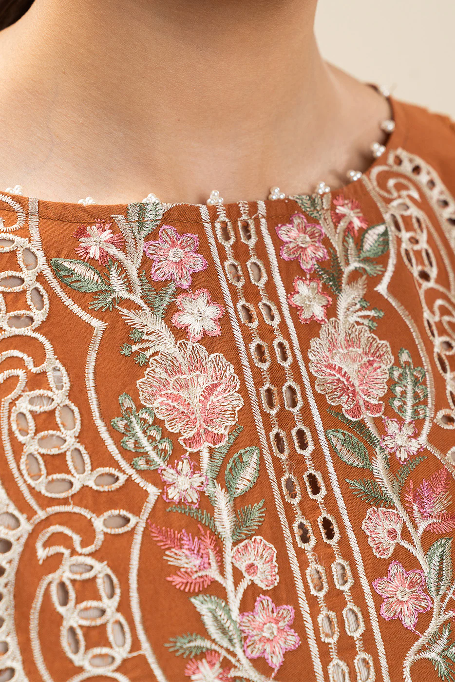 3 PIECE EMBROIDERED LAWN SUIT-CARMINE GLOW (UNSTITCHED) - Image 3