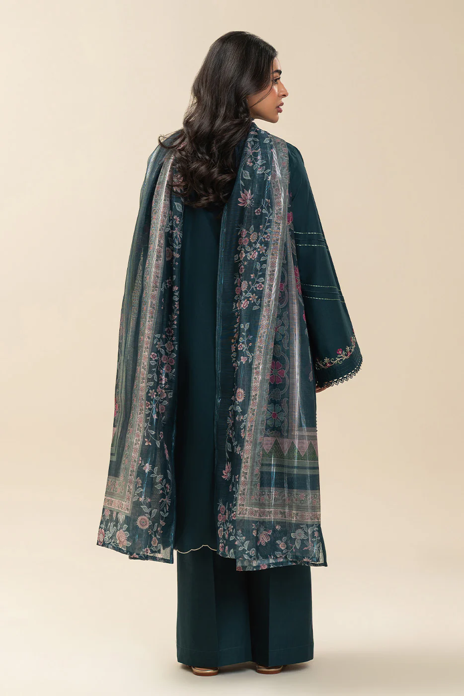 3 PIECE EMBROIDERED LAWN SUIT-TEAL TRANSITION (UNSTITCHED) - Image 4