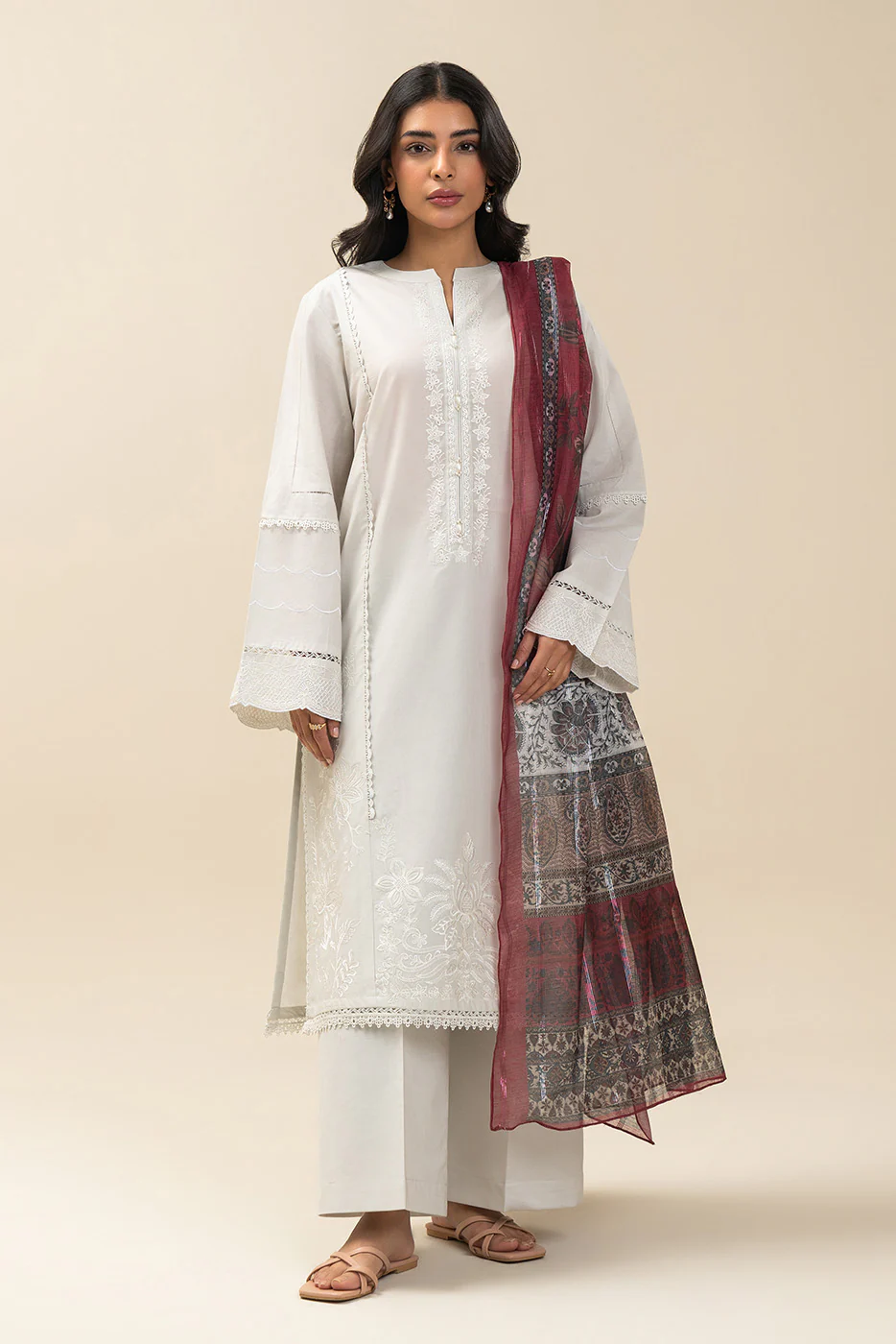 3 PIECE EMBROIDERED LAWN SUIT-INFERNO BRILLIANCE (UNSTITCHED) - Image 2