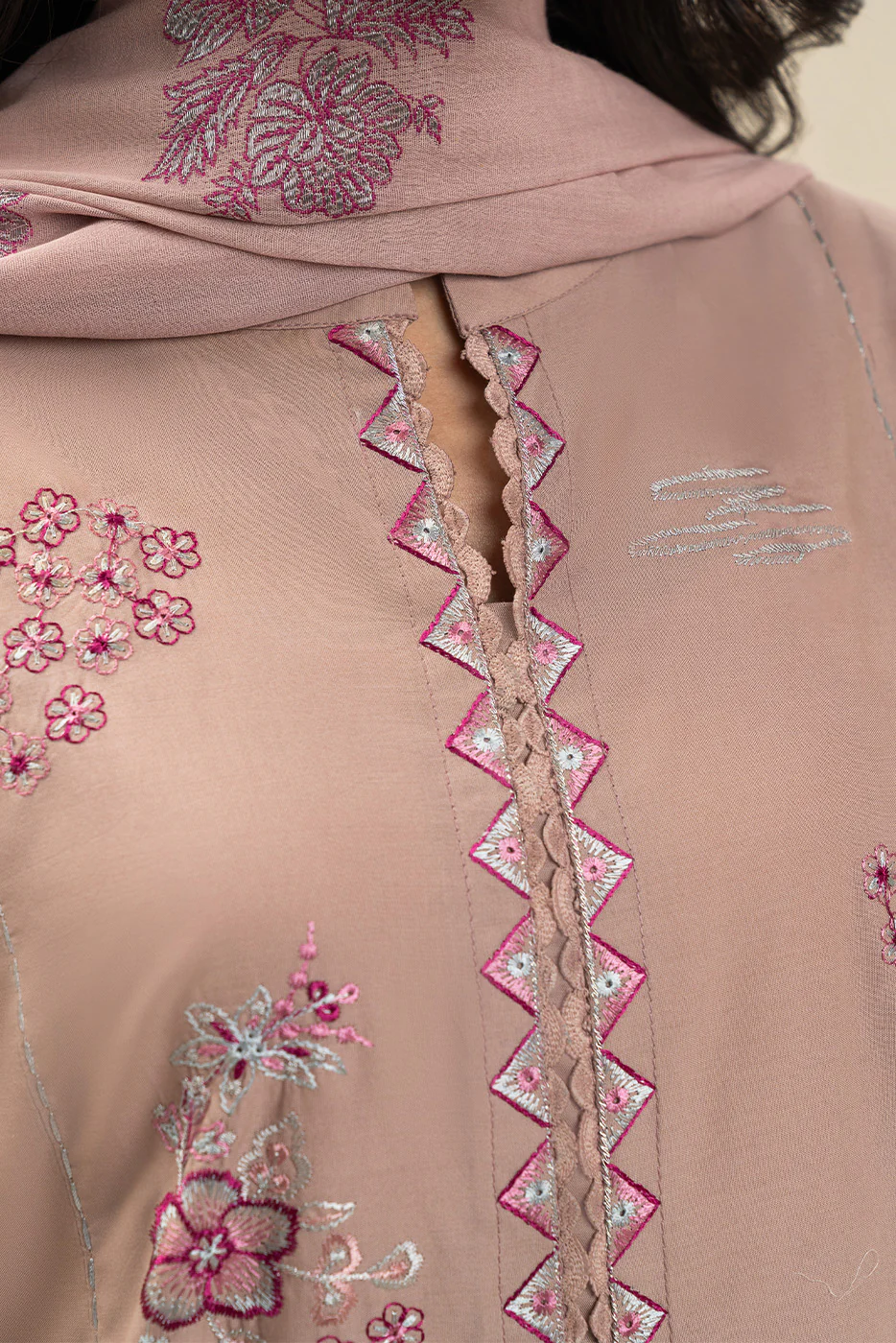 3 PIECE EMBROIDERED LAWN SUIT-DEW WHISPER (UNSTITCHED) - Image 5