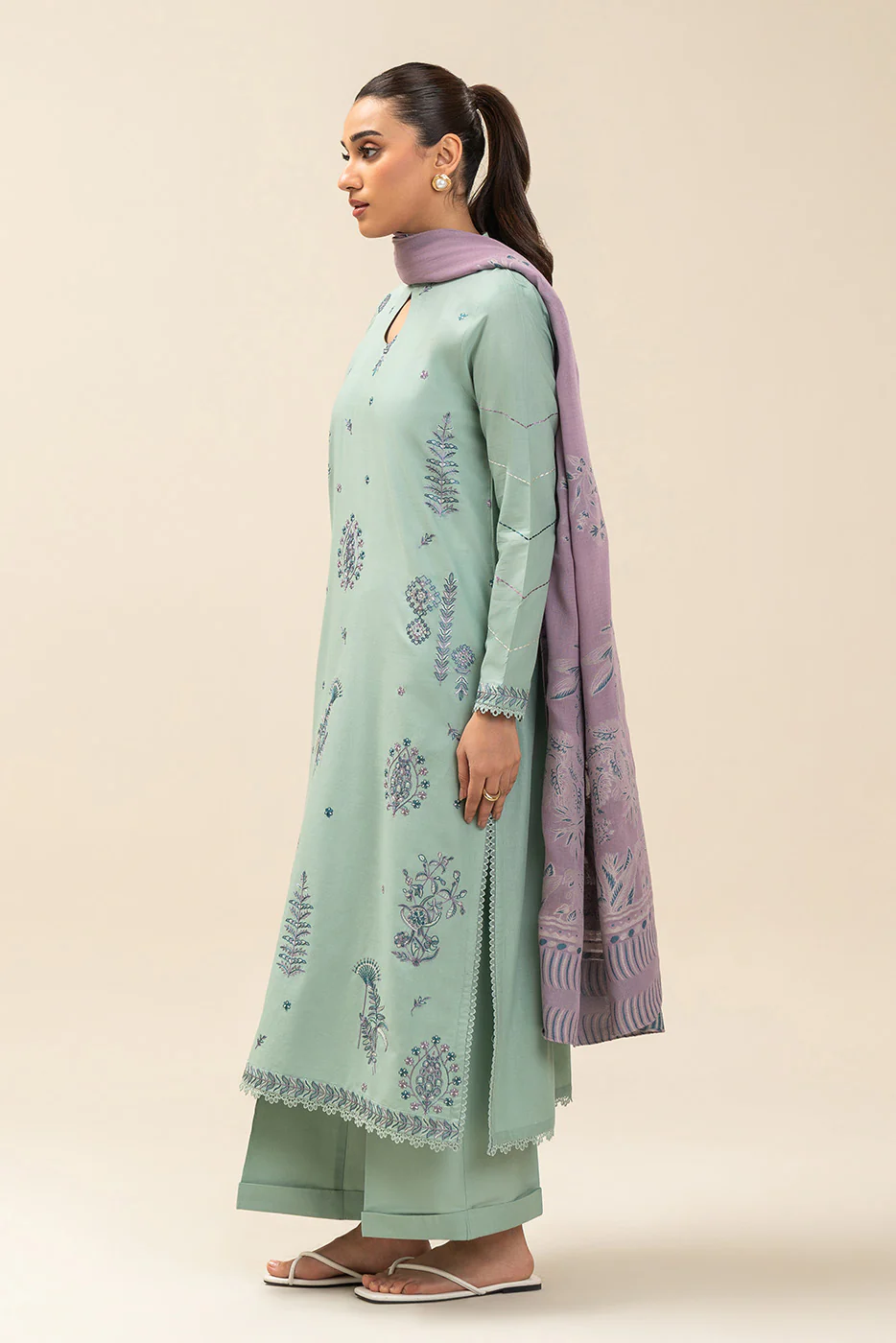 3 PIECE EMBROIDERED LAWN SUIT-SEAFOAM GREEN (UNSTITCHED) - Image 4