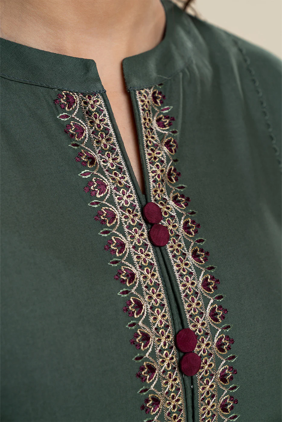 3 PIECE EMBROIDERED LAWN SUIT-MYSTIC TEAL SUIT - Image 3
