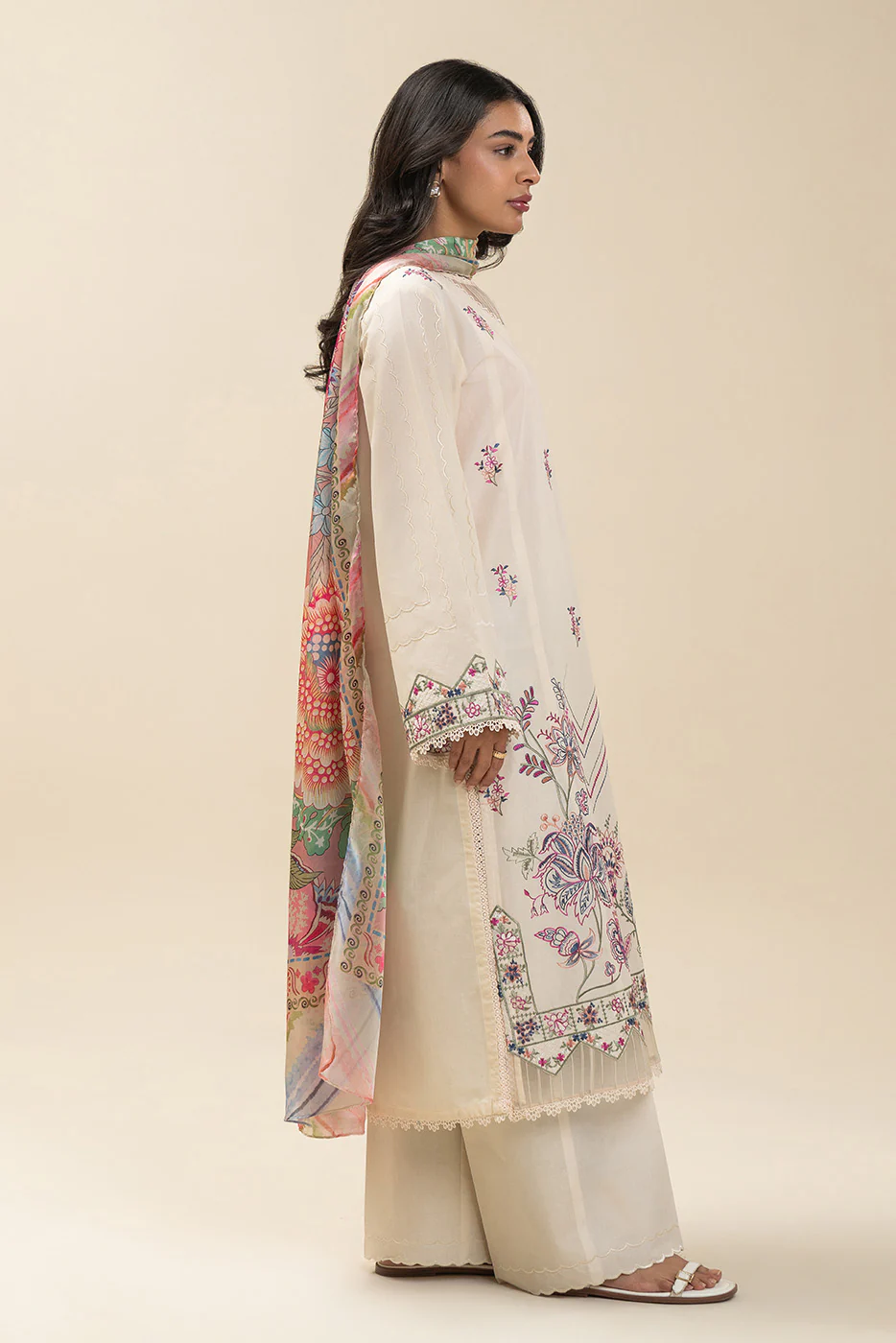 3 PIECE EMBROIDERED LAWN SUIT-CANDY FLOSS (UNSTITCHED) - Image 3
