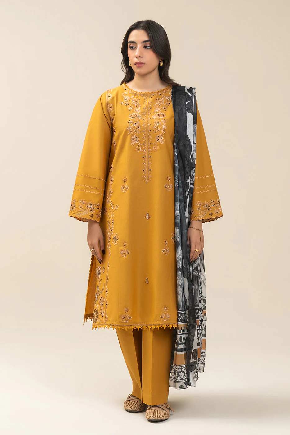 3 PIECE EMBROIDERED LAWN SUIT-BISQUE BLOOM (UNSTITCHED) - Image 2